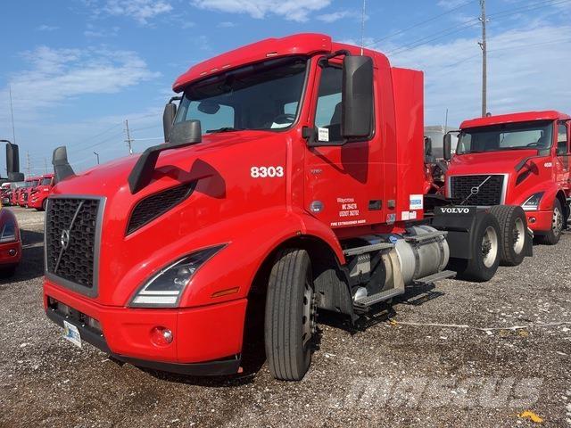 Volvo VNR Влекачи