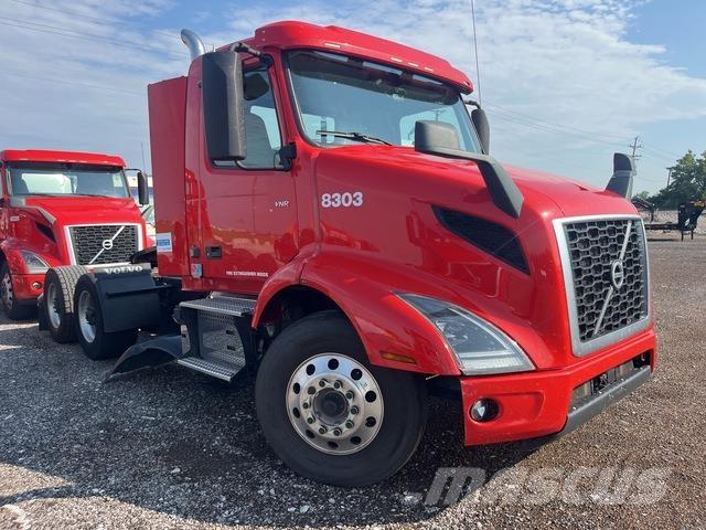 Volvo VNR Влекачи