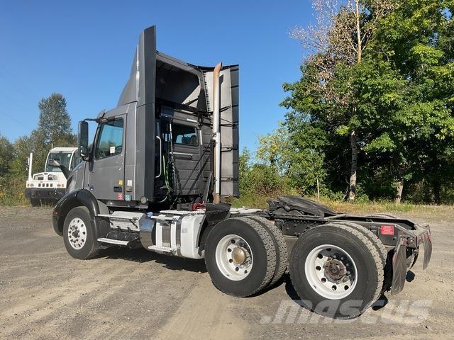 Volvo VNR Влекачи
