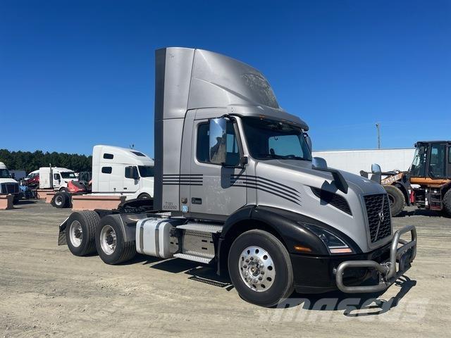 Volvo VNR Влекачи