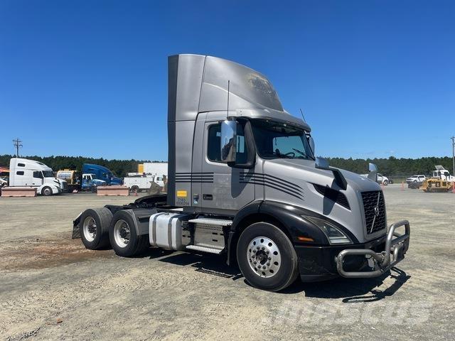 Volvo VNR Влекачи