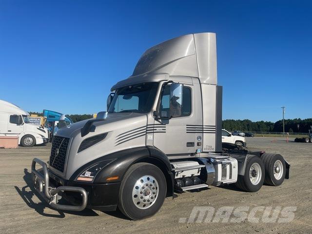 Volvo VNR Влекачи