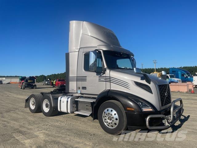 Volvo VNR Влекачи