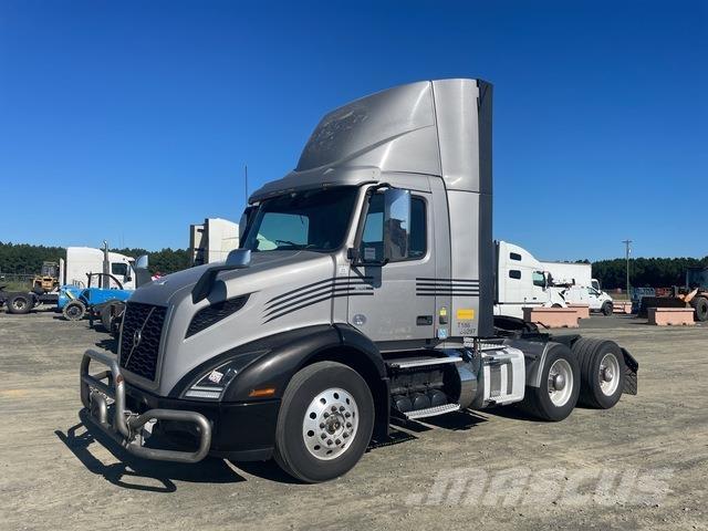 Volvo VNR Влекачи