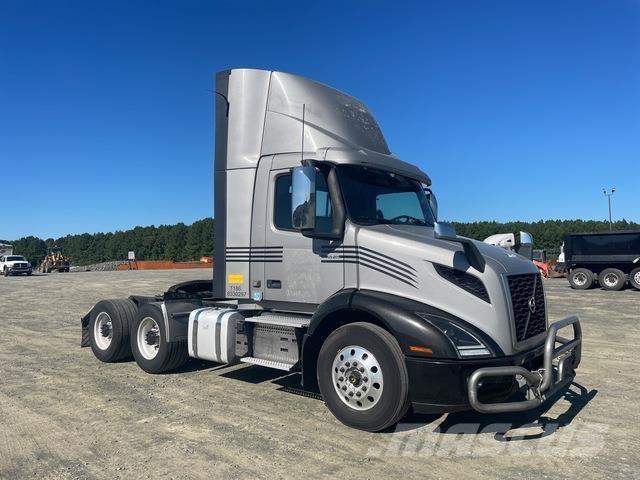 Volvo VNR Влекачи