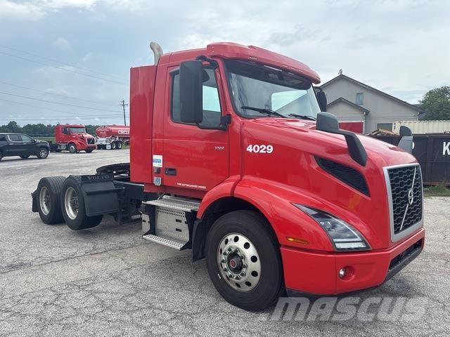 Volvo VNR Влекачи