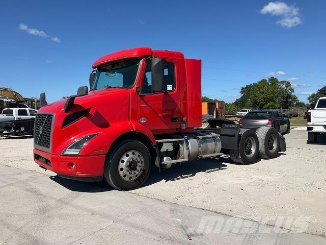 Volvo VNR Влекачи