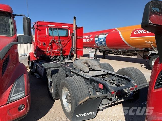 Volvo VNR Влекачи