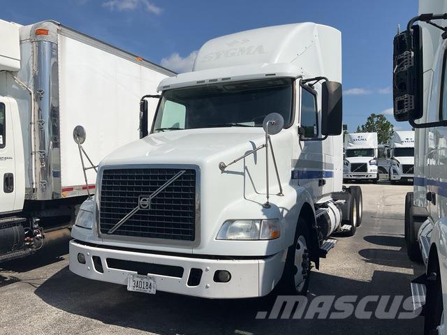 Volvo VNR64T Влекачи