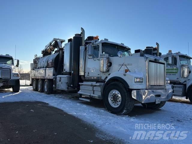 Western Star  Верижен екскаватор
