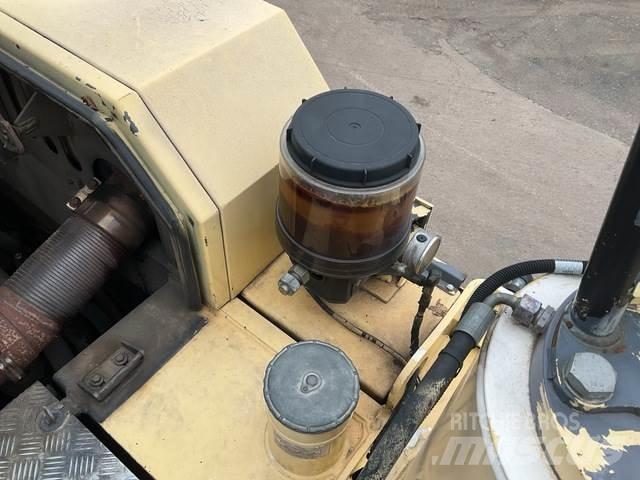 Wirtgen WR2400 Уплътнители за почва
