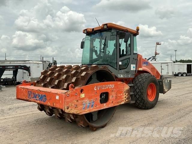 XCMG CV123PDU Еднобарабанни ролки
