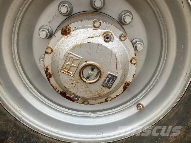 XCMG GTBZ32S Телескопични повдигачи
