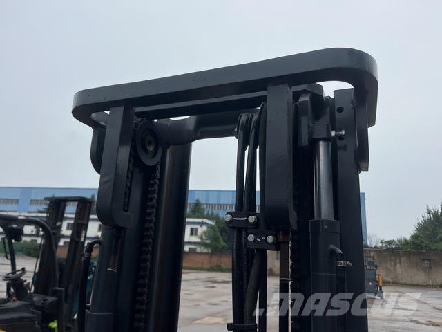 XCMG XCB-TW Електрически вилични кари-повдигачи