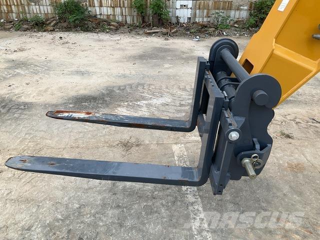 XCMG XT2506E Телескопични товарачи