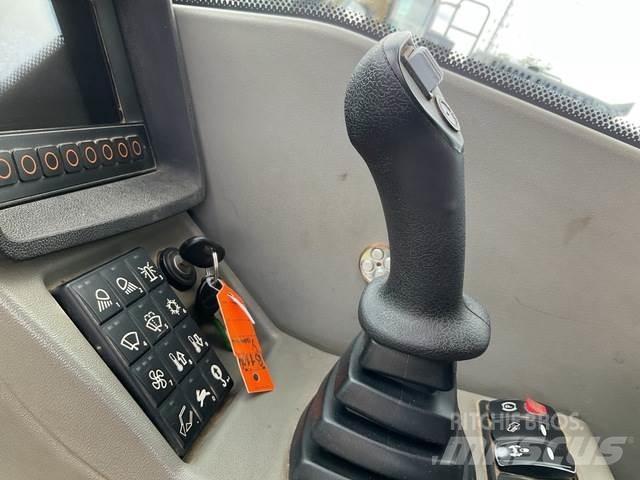 Yanmar B110W Колесни екскаватори