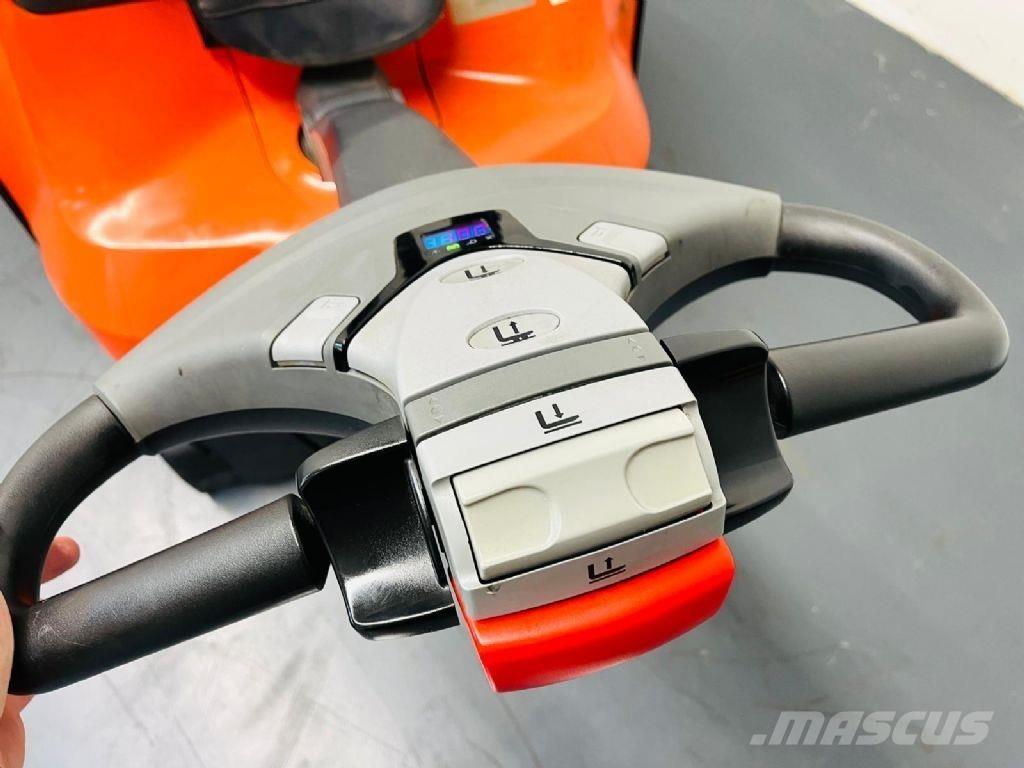BT SWE 160 L Колички високоповдигачи с теглич