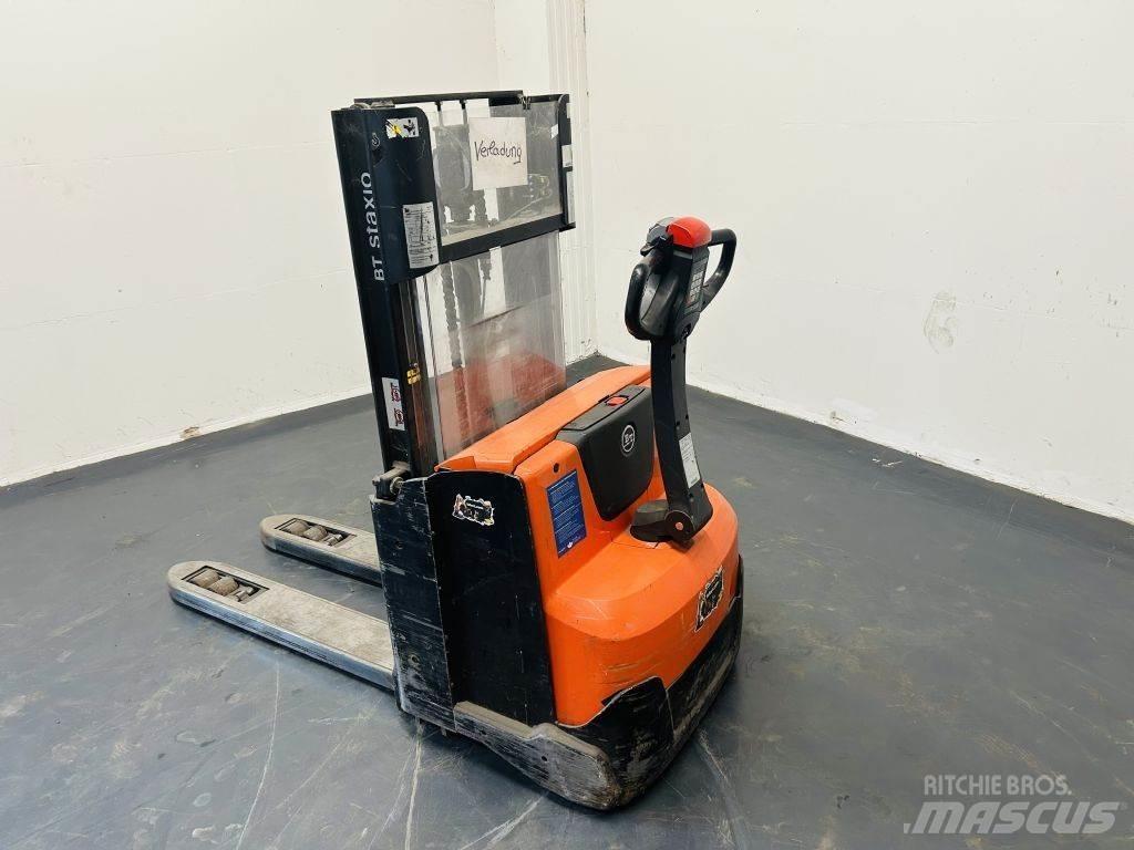 BT SWE200D Колички високоповдигачи с теглич