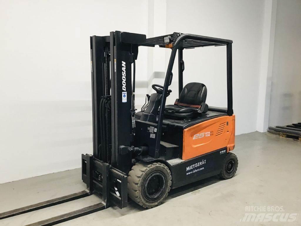 Doosan B25X-7 Електрически вилични кари-повдигачи