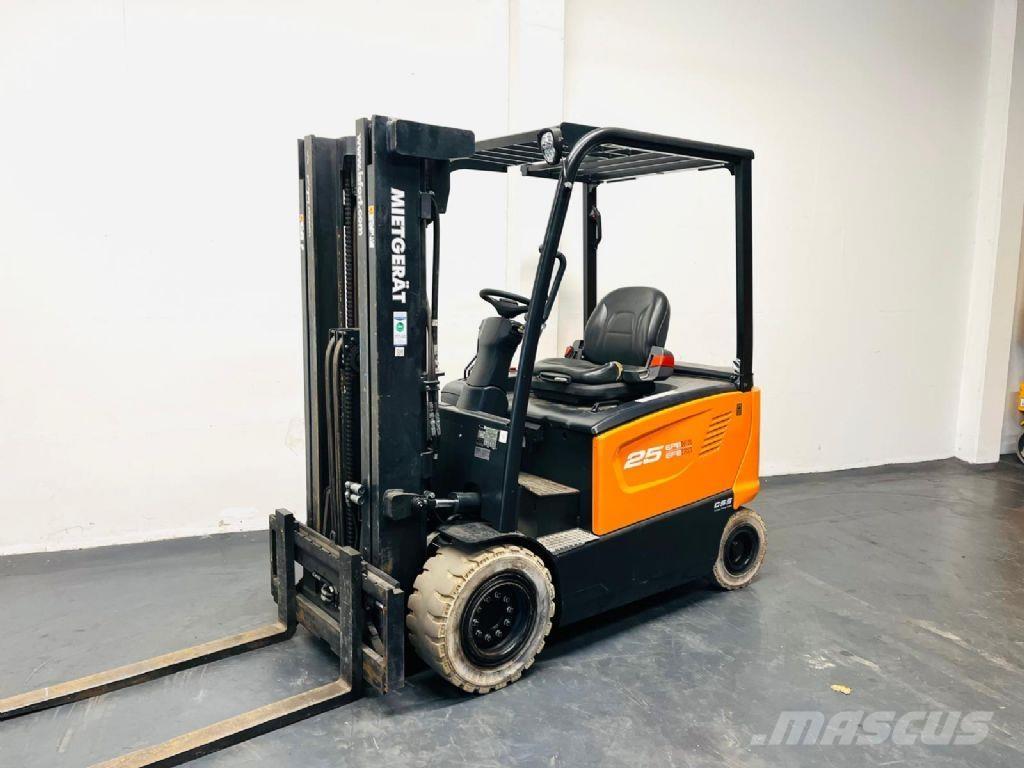 Doosan B25X-7 Plus Електрически вилични кари-повдигачи