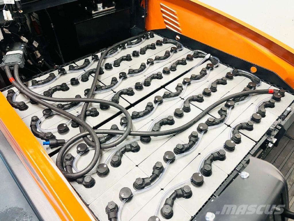 Doosan B50X-7 Електрически вилични кари-повдигачи