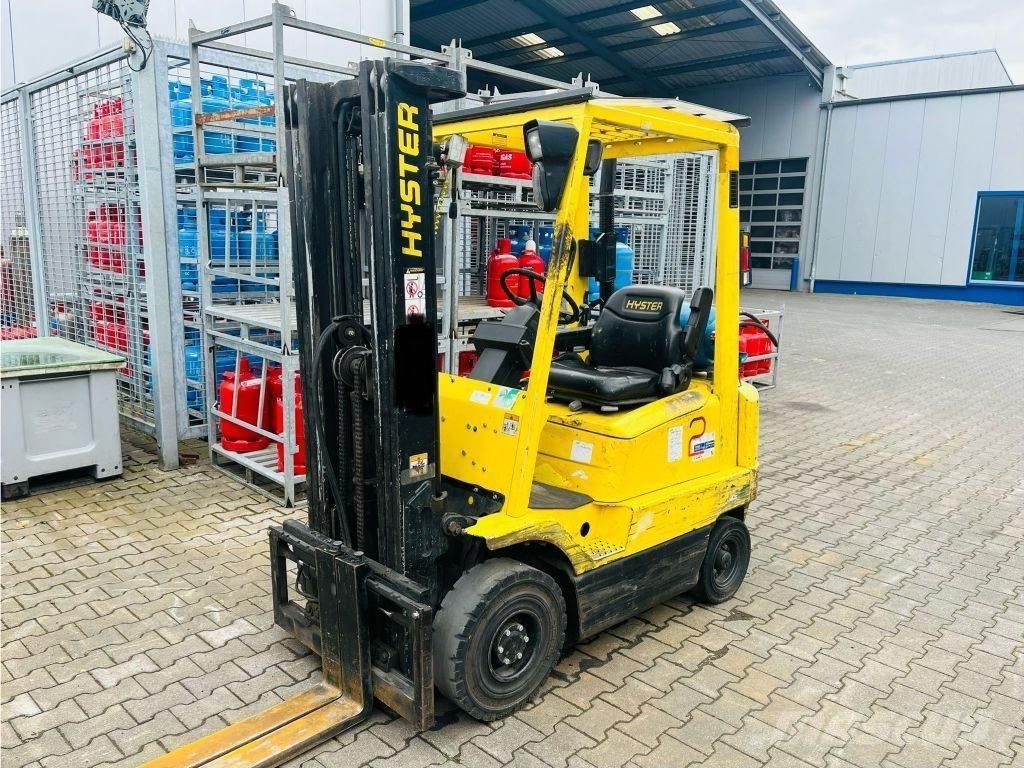 Hyster H1.50XM Камиони с АГУ