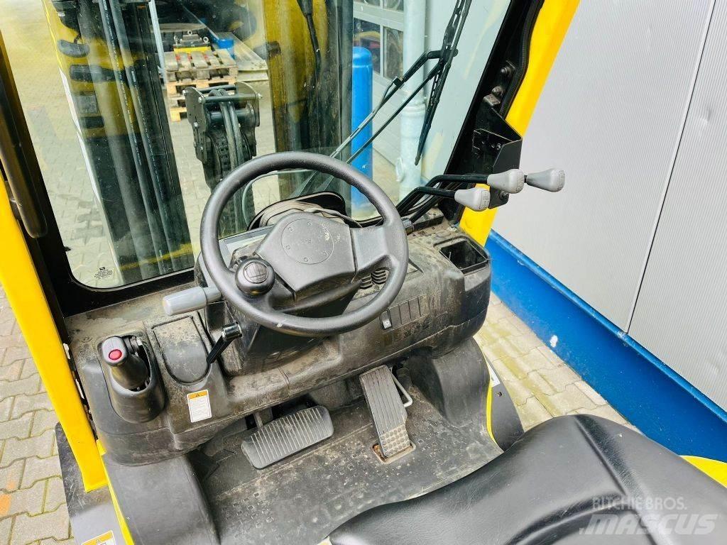 Hyster H2.5XT Камиони с АГУ