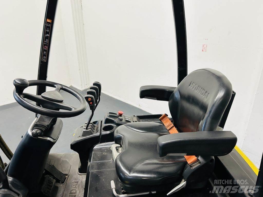 Hyundai 15BT-9 Електрически вилични кари-повдигачи