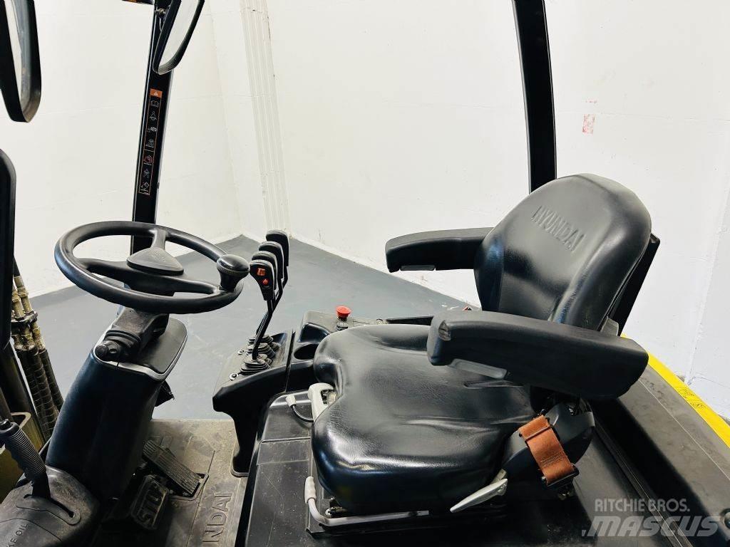 Hyundai 20BT-9 Електрически вилични кари-повдигачи