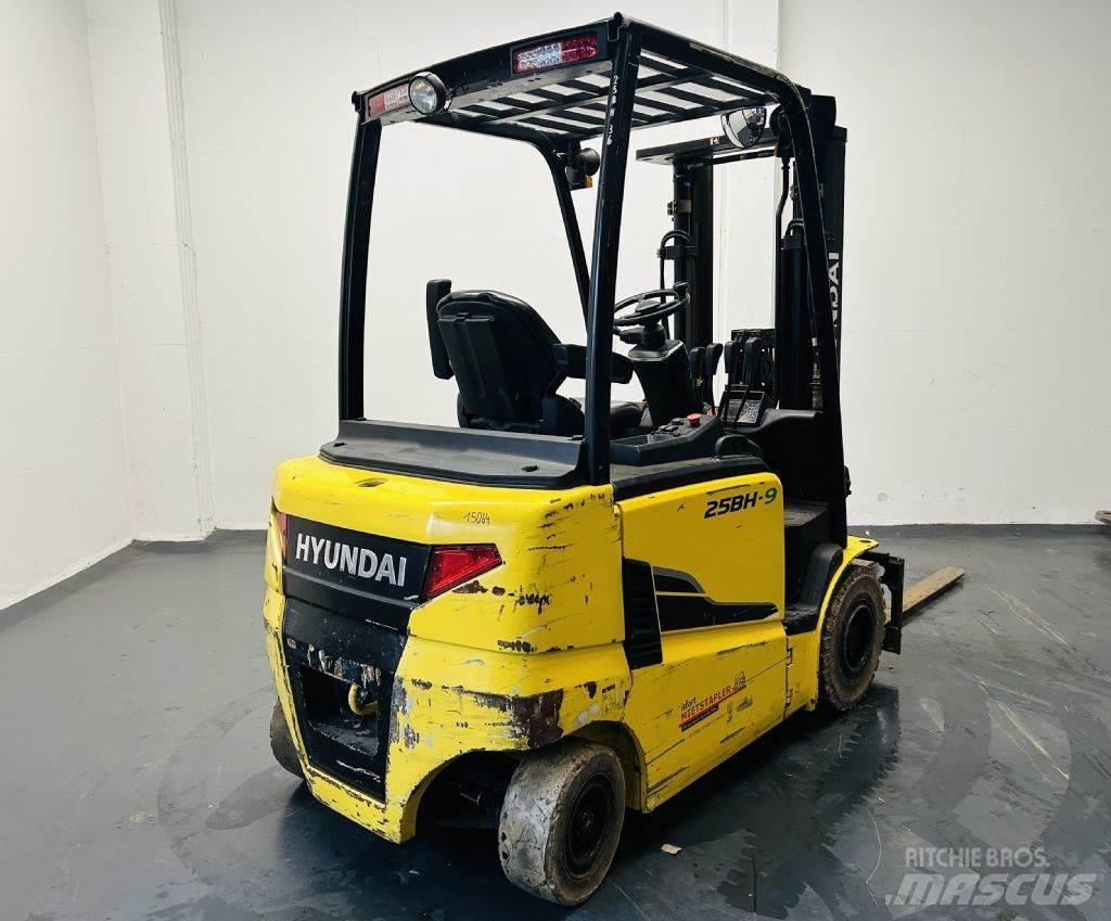 Hyundai 25BH-9 Електрически вилични кари-повдигачи