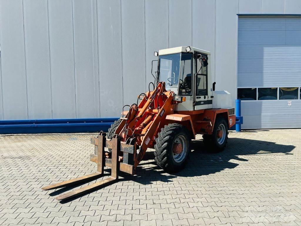 Schaeff KL835 Мини товарачи
