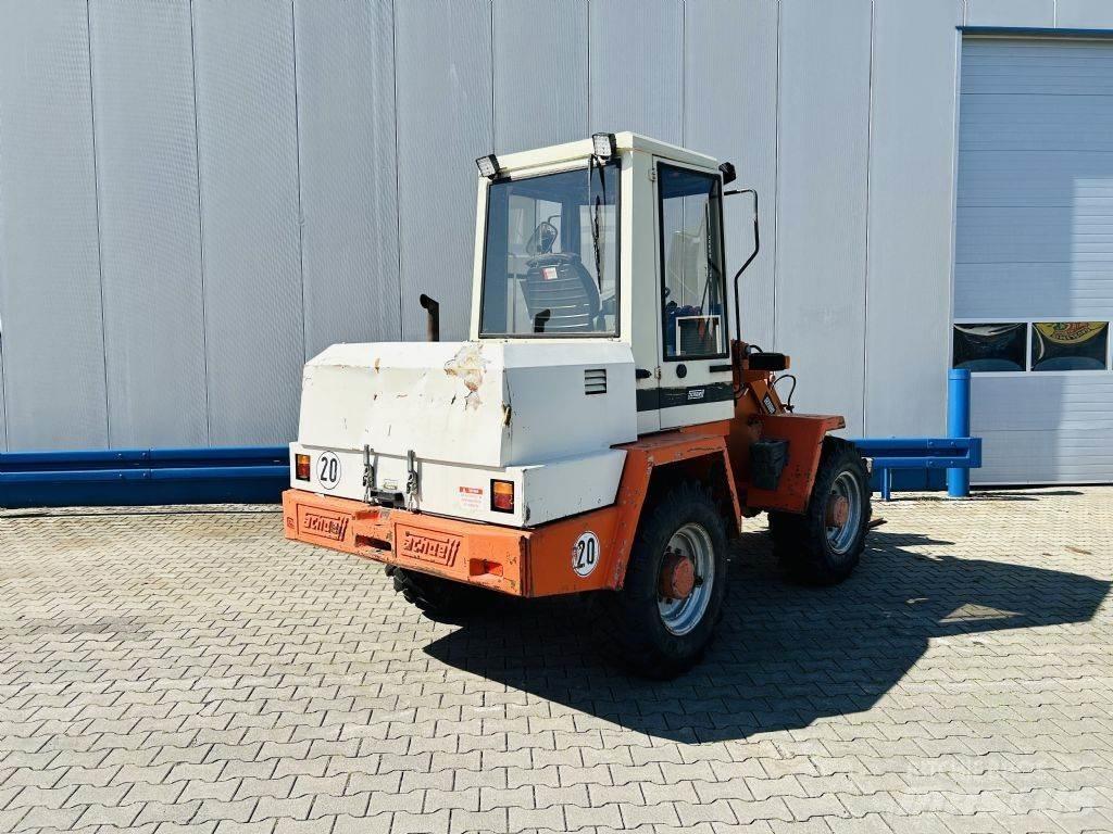 Schaeff KL835 Мини товарачи
