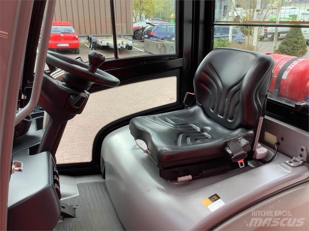 Jungheinrich TFG430 Камиони с АГУ