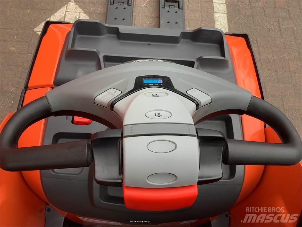 Toyota LPE200 Нископовдигач