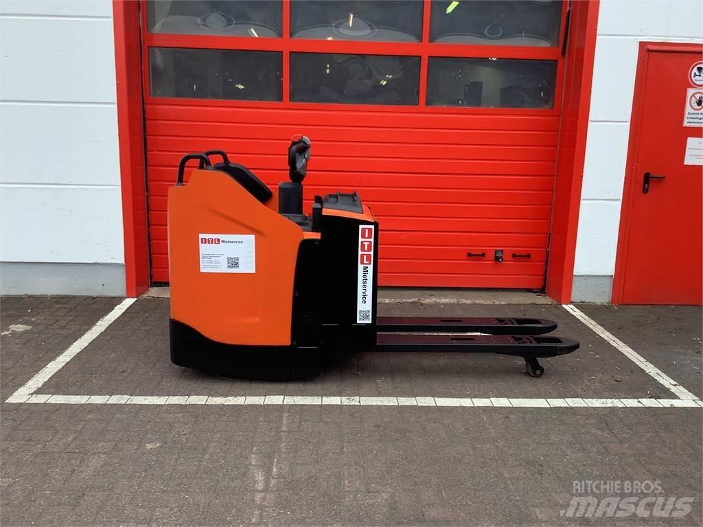 Toyota LPE200 Нископовдигач