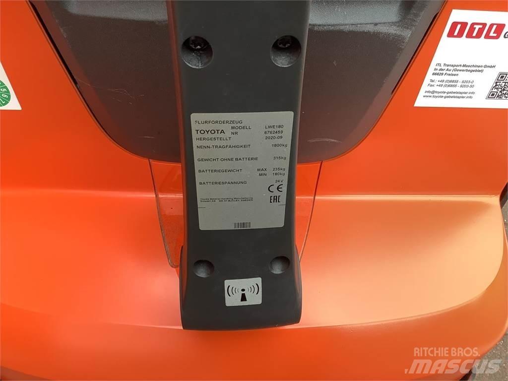 Toyota LWE180 Нископовдигач