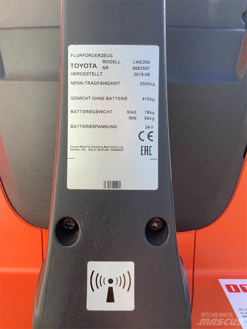 Toyota LWE250 Нископовдигач