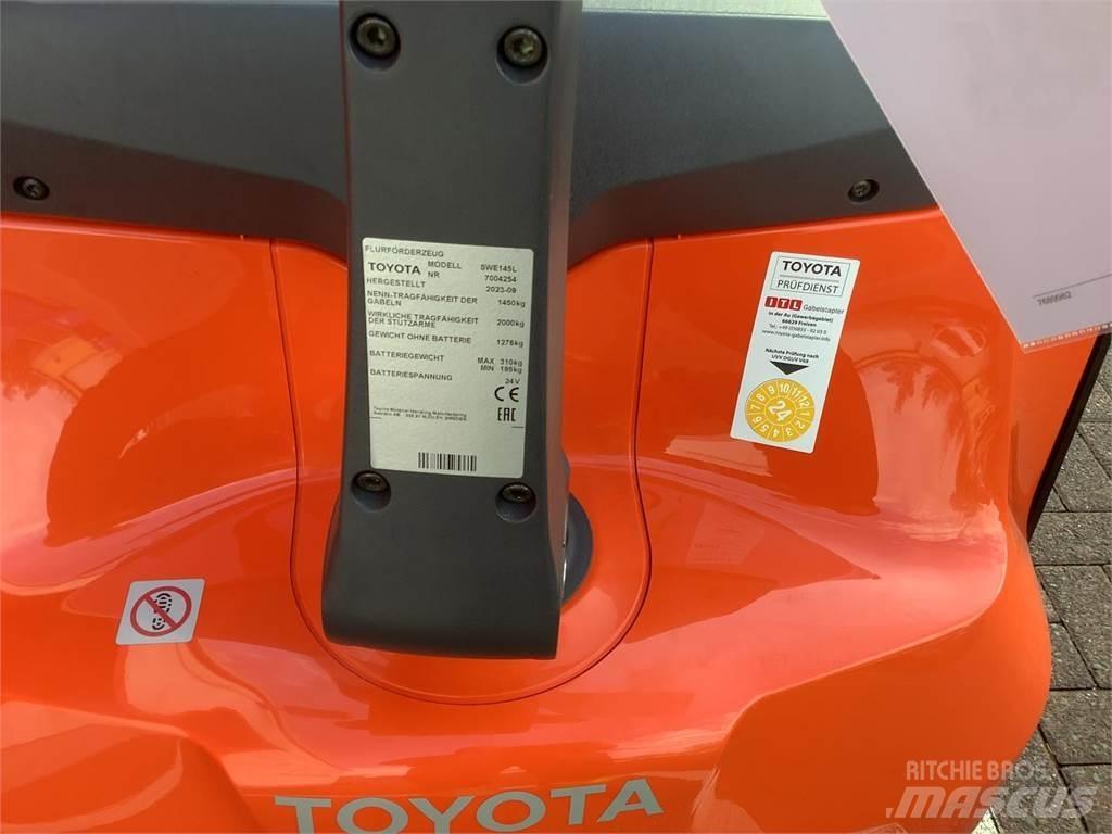 Toyota SWE145L Колички високоповдигачи с теглич