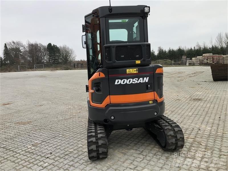 Doosan DX27Z-7 Мини екскаватори < 7 т