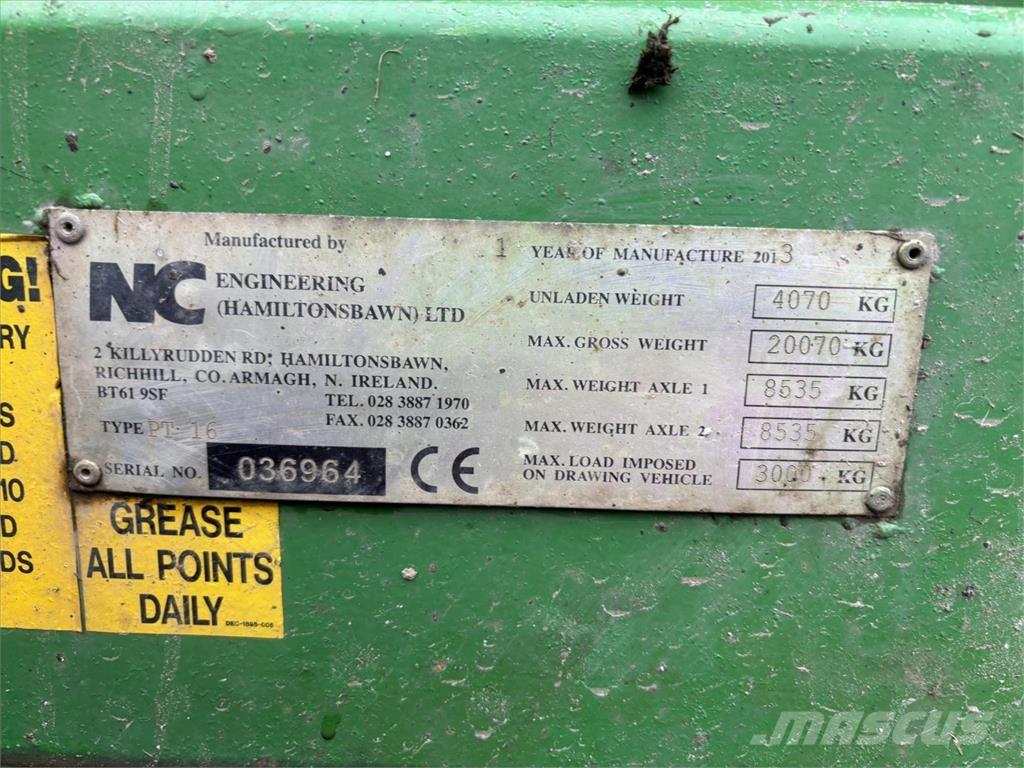 NC 16 TONNE Ремаркета за бали