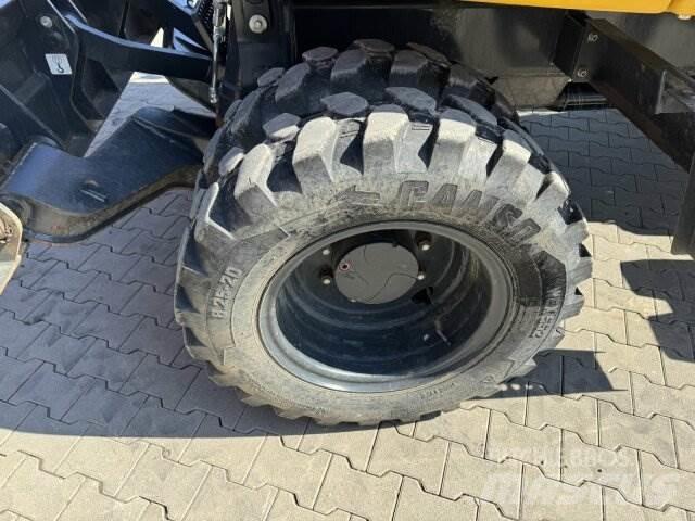 Komatsu PW98 MR10 Колесни екскаватори