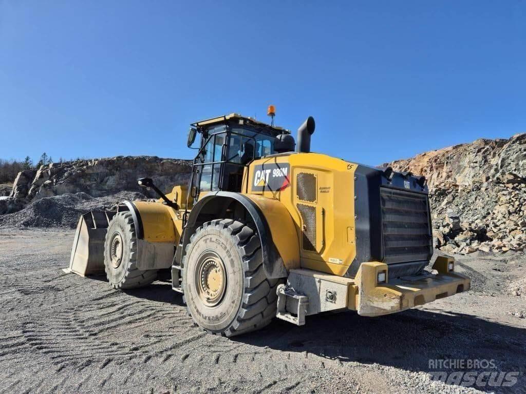 CAT 980M Колесни товарачи
