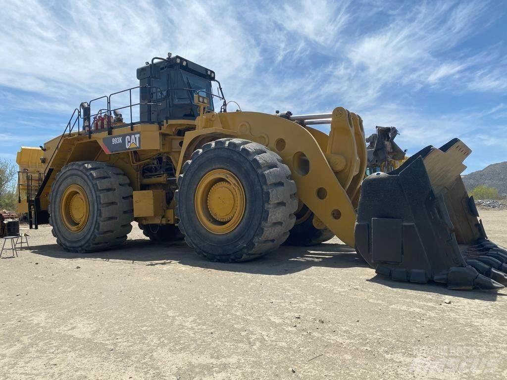 CAT 993K Колесни товарачи