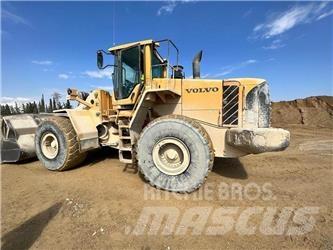 Volvo L180F Колесни товарачи