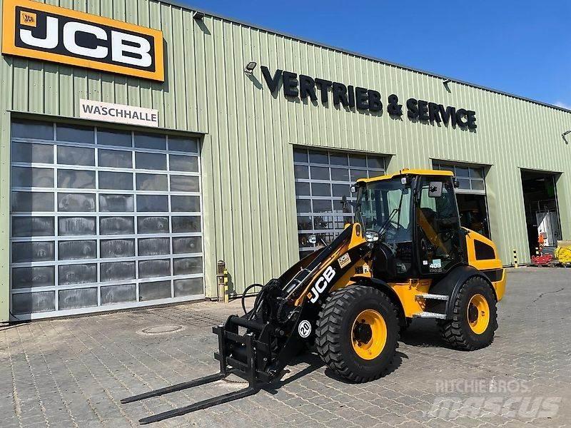 JCB 409 Колесни товарачи