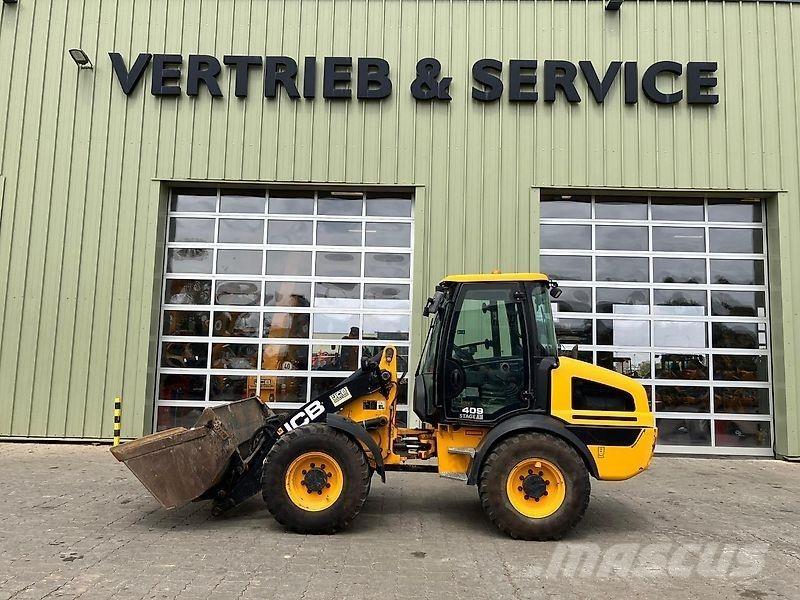 JCB 409 Колесни товарачи