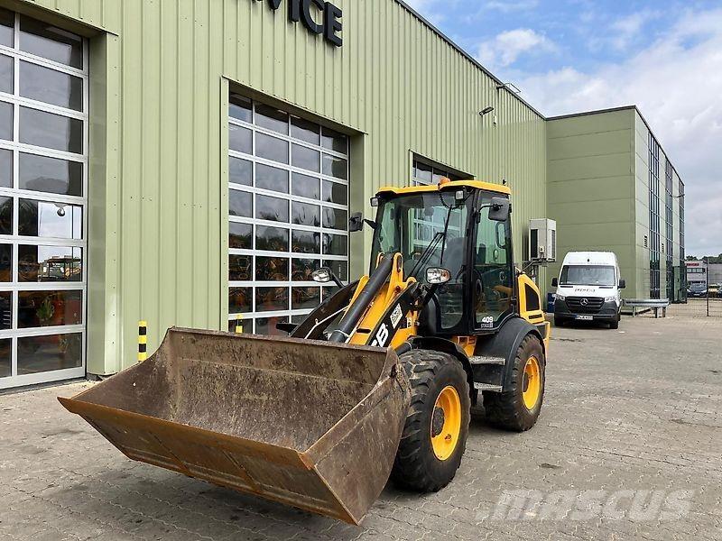 JCB 409 Колесни товарачи