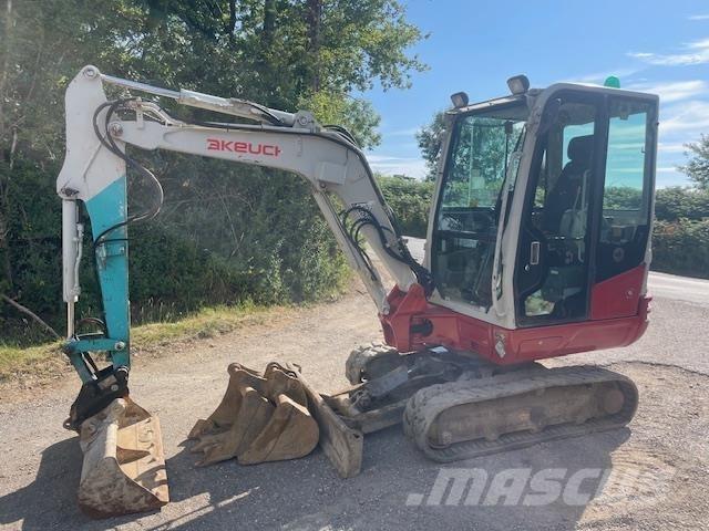 Takeuchi TB230 Средни екскаватори 7т - 12т
