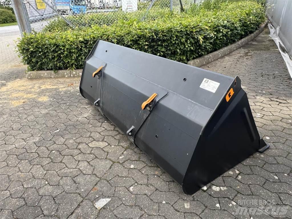 Ålö VL 225 SKOVL Челни товарачи и багери