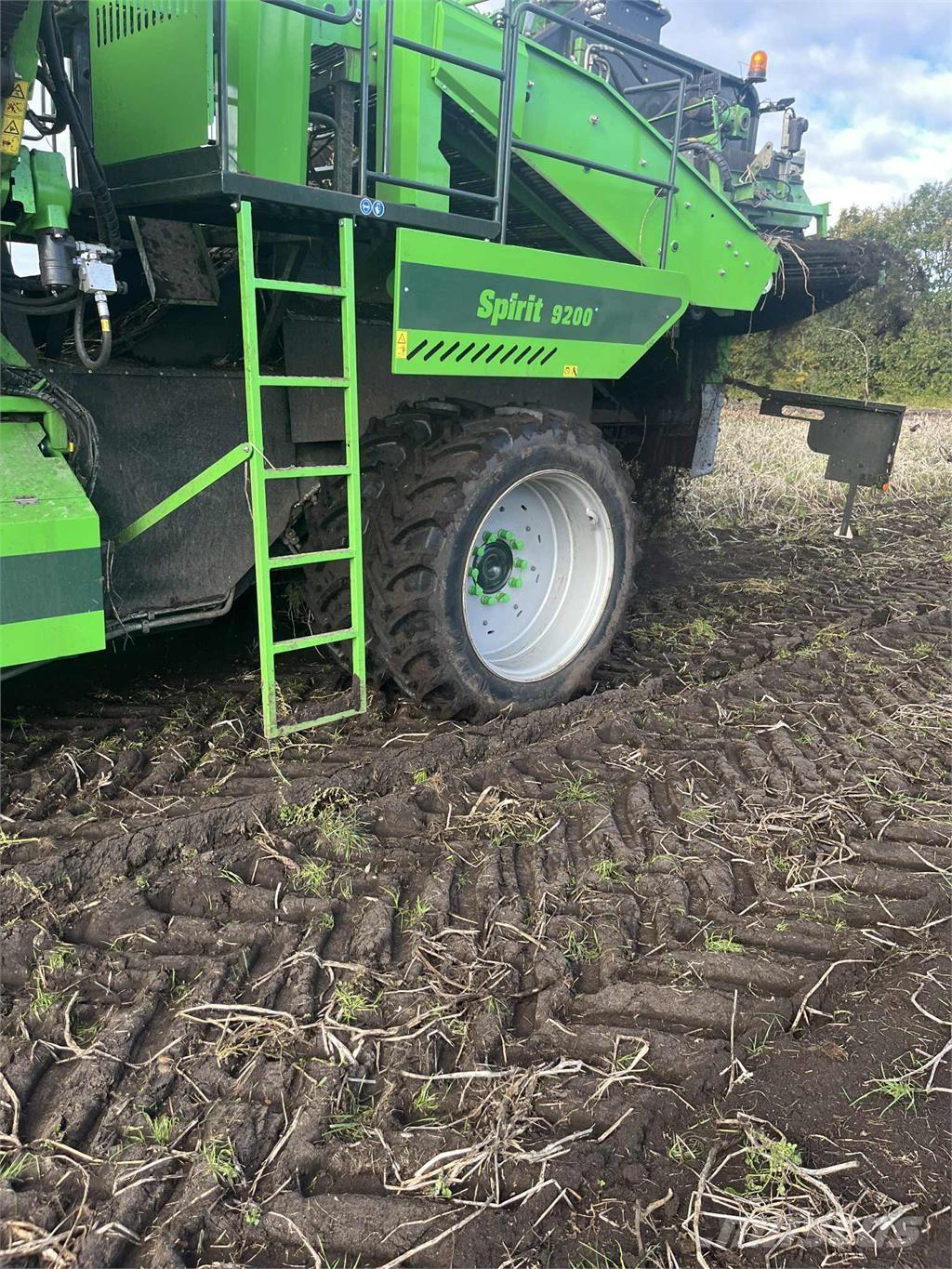 AVR 9200 CR Комбайни за картофи и копачи